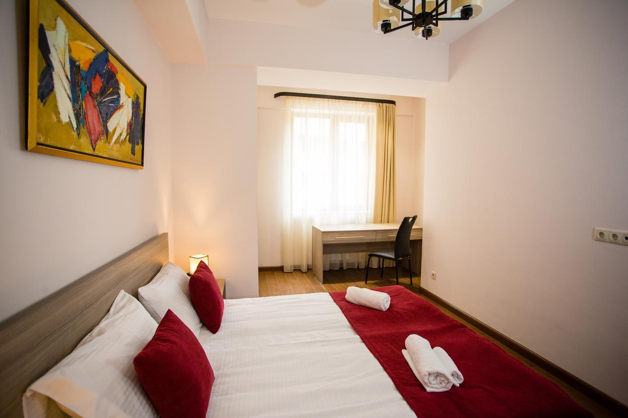 Welcome City Center Apartments Yerevan Bagian luar foto