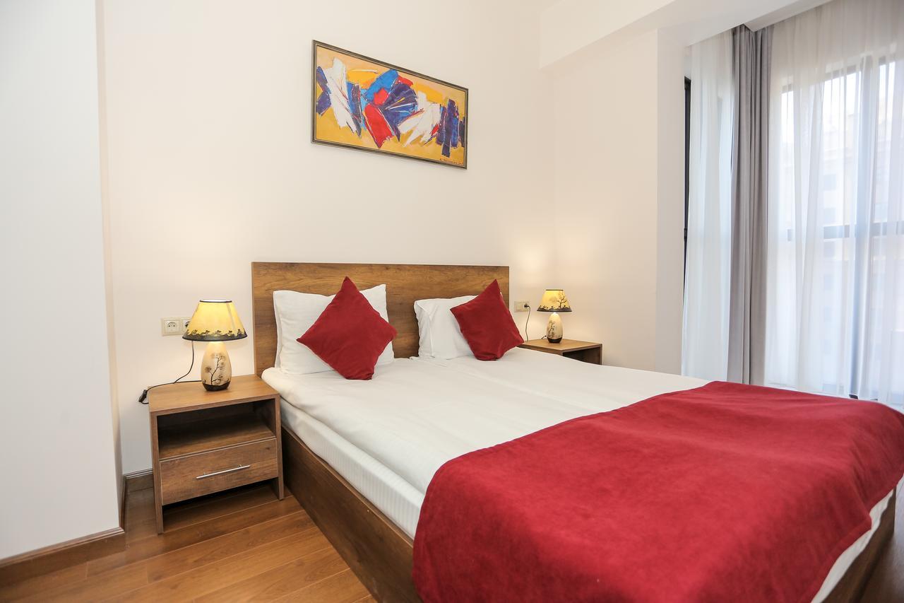 Welcome City Center Apartments Yerevan Bagian luar foto