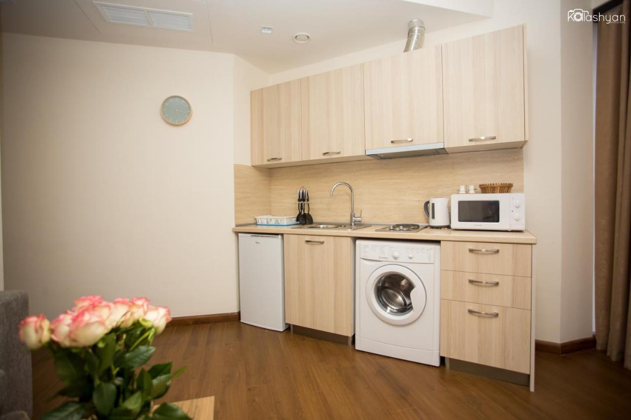 Welcome City Center Apartments Yerevan Bagian luar foto