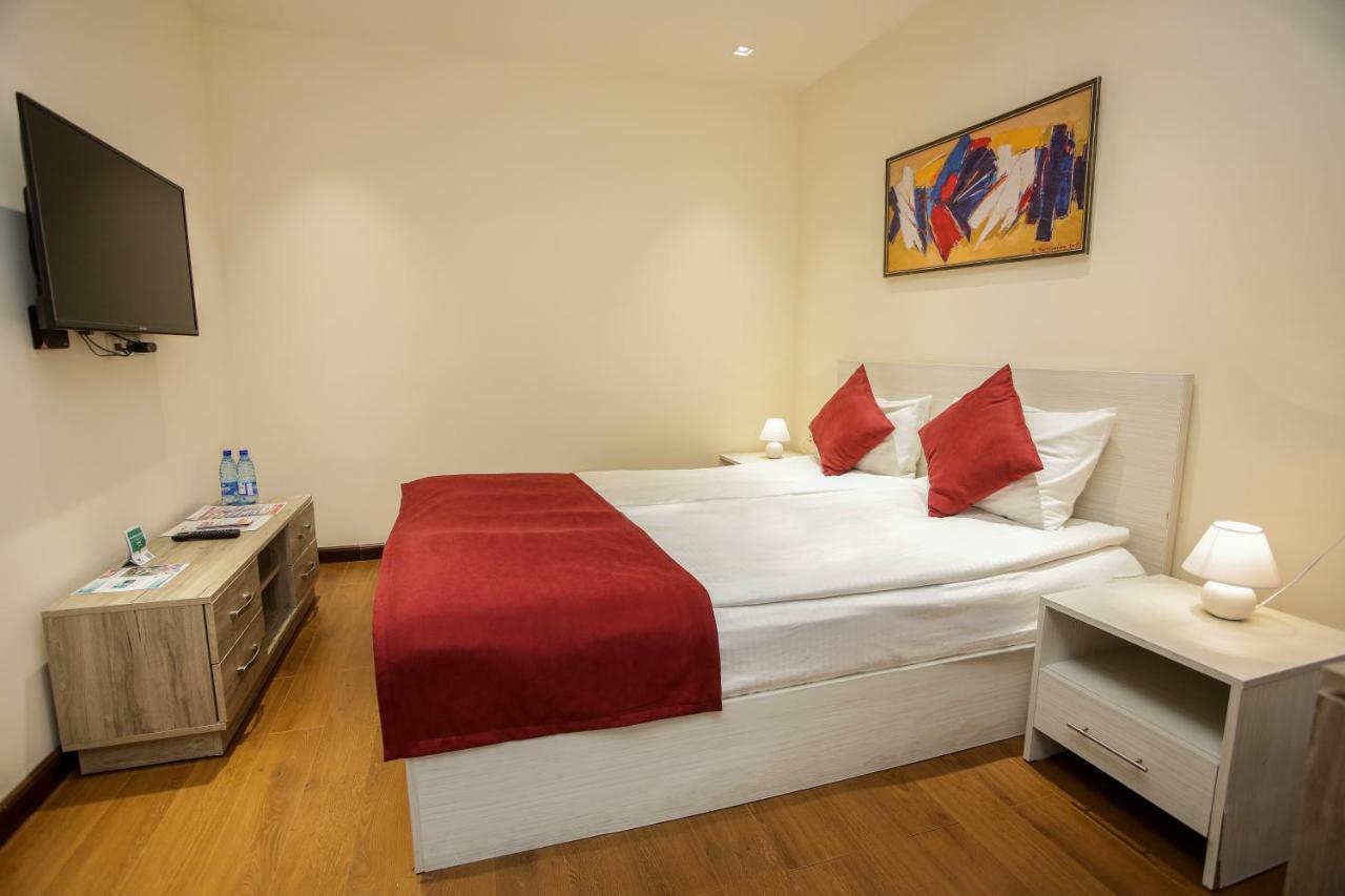 Welcome City Center Apartments Yerevan Bagian luar foto