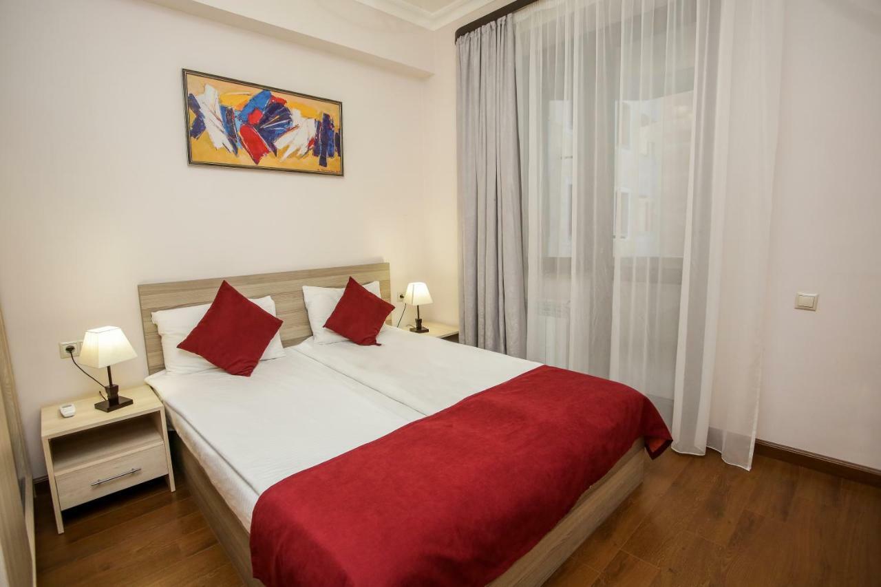 Welcome City Center Apartments Yerevan Bagian luar foto