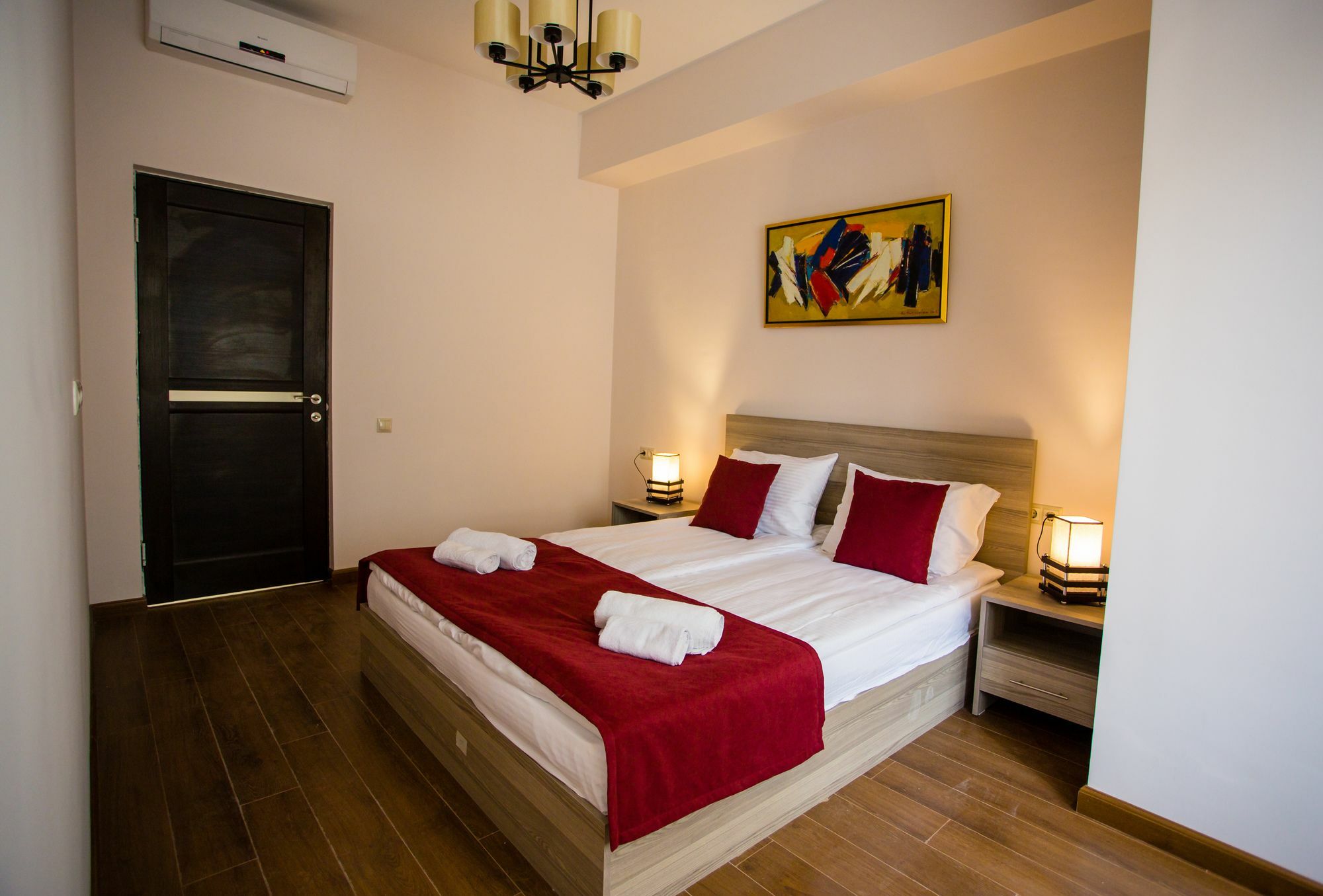 Welcome City Center Apartments Yerevan Bagian luar foto