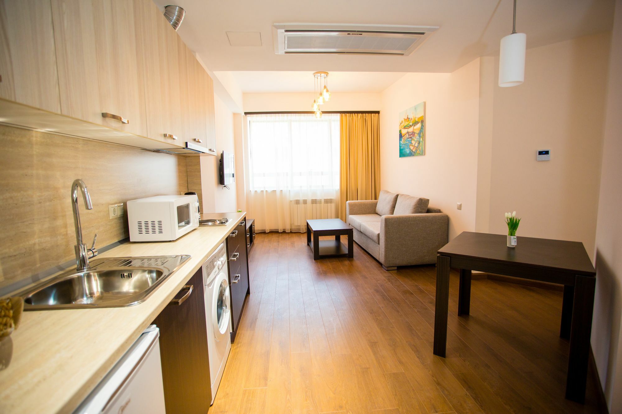 Welcome City Center Apartments Yerevan Bagian luar foto