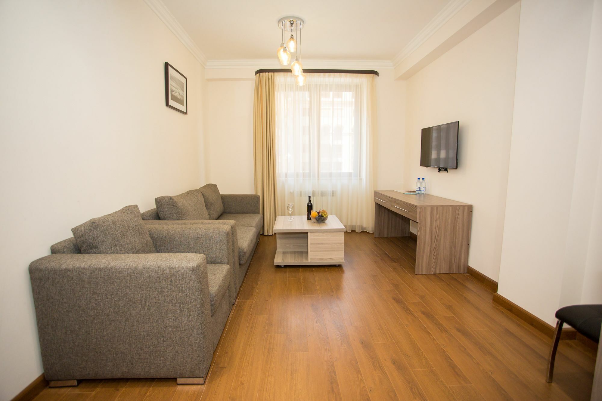 Welcome City Center Apartments Yerevan Bagian luar foto